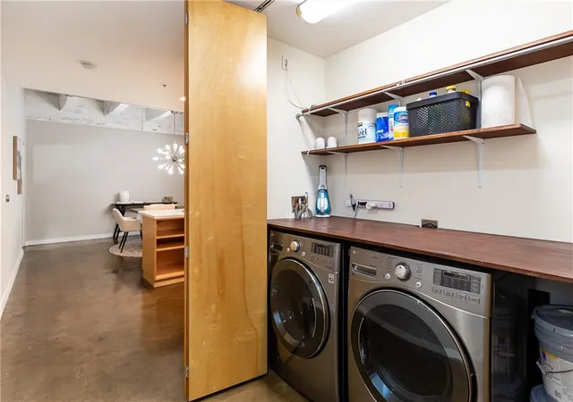 Photo 4 of Condo for sale at 21 W 10th Street #7D, Kansas City, MO 64105 | MLS# 2636162 | Listing updated on 2026-08-29