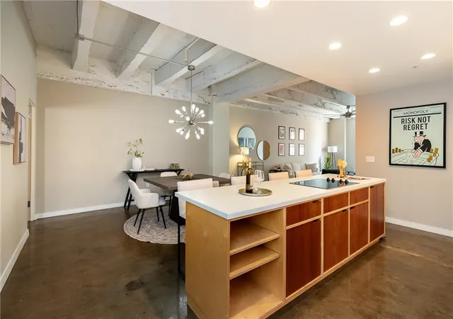 Photo 5 of Condo for sale at 21 W 10th Street #7D, Kansas City, MO 64105 | MLS# 2636162 | Listing updated on 2026-08-29