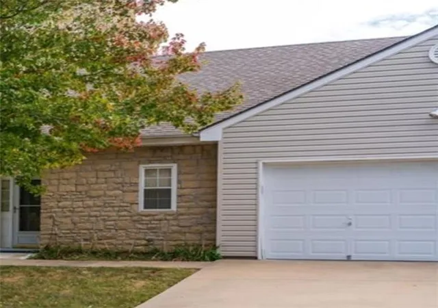 Single family home for sale at 8333 Waverly Ave, Kansas City, KS 66109 | MLS# 2636171