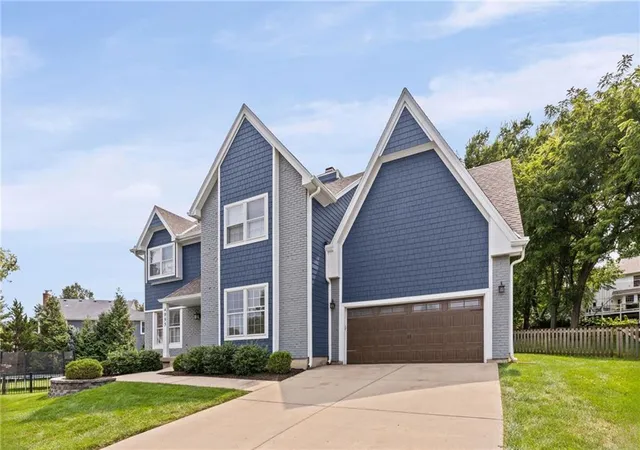 Photo 3 of Single family home for sale at 4993 W 129th Place, Leawood, KS 66209 | MLS# 2636178 | Listing updated on 2026-08-21