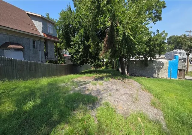 1st image of 3530 E 6th St, Kansas City, MO 64124 | MLS# 2636184