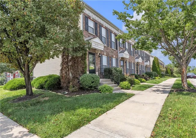 1st image of 8154 N Drury Ave, Kansas City, MO 64119 | MLS# 2636192