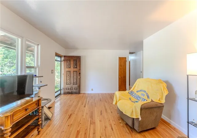 Photo 4 of Single family home for sale at 1608 S Malcolm Ave, Chanute, KS 66720 | MLS# 2636204 | Listing updated on 2026-10-03