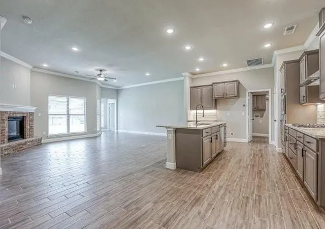 image of 1643 N 156th St, Basehor, KS 66007 | MLS# 2636207
