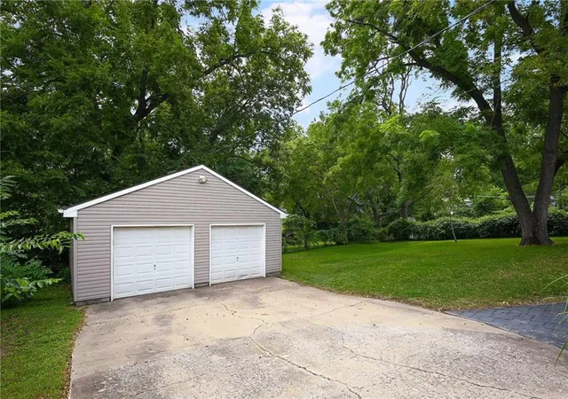 25th image of 5539 Goodman St, Mission, KS 66202 | MLS# 2636210