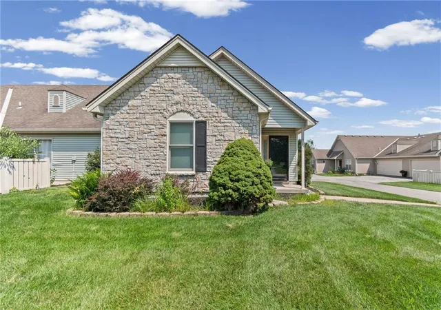1st image of 9831 N Potter Ave, Kansas City, MO 64157 | MLS# 2636214