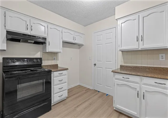 5th image of 2414 Ne Pursell Rd, Kansas City, MO 64118 | MLS# 2636226