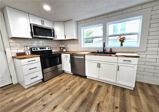 4th image of 304 N College St, Richmond, MO 64085 | MLS# 2636235