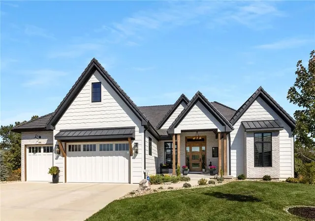 Photo 1 of Single family home for sale at 6000 58th Street, Kansas City, MO 64151 | MLS# 2636238 | Listing updated on 2026-10-07