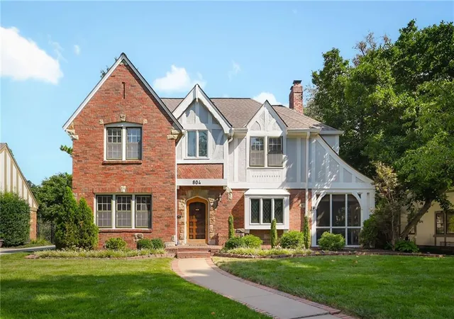 Photo 1 of Sale Pending at 804 W 67th Ter, Kansas City, MO 64113 | MLS# 2636239 | Listing updated on 2026-08-30
