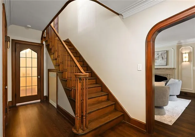 Photo 4 of Sale Pending at 804 W 67Th Ter, Kansas City, MO 64113 | MLS# 2636239 | Listing updated on 2026-08-30