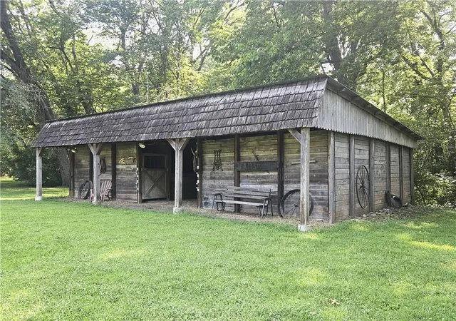 4th image of 203 Ridgeway Dr, Richmond, MO 64085 | MLS# 2636242