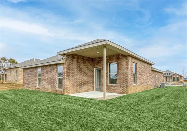 Photo 3 of Single family home for sale at 15624 Austin Ct, Basehor, KS 66007 | MLS# 2636259 | Listing updated on 2026-08-31