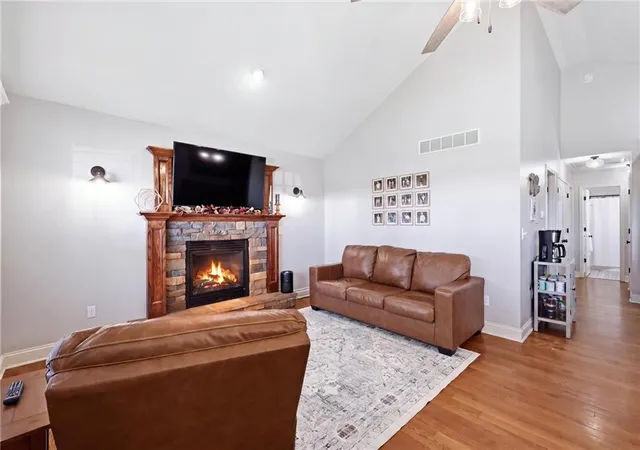 Photo 4 of Sale Pending at 217 N Bluegrass Dr, Bonner Springs, KS 66012 | MLS# 2636263 | Listing updated on 2026-09-04