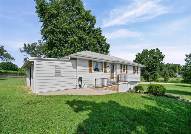 Photo 2 of Sale Pending at 14960 Todd Crk Rd, Platte City, MO 64079 | MLS# 2636273 | Listing updated on 2026-08-16