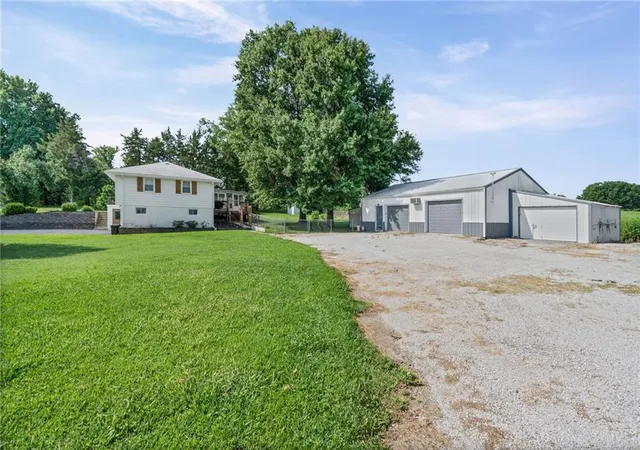 Photo 3 of Sale Pending at 14960 Todd Crk Rd, Platte City, MO 64079 | MLS# 2636273 | Listing updated on 2026-08-16