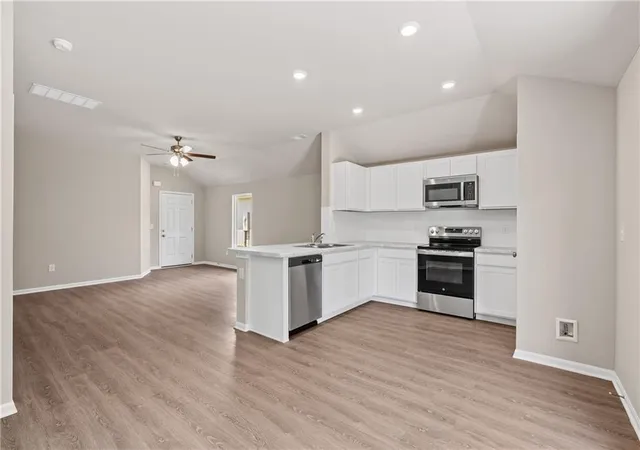 Photo 3 of Single family home for sale at 20279 W 195th Street, Spring Hill, KS 66083 | MLS# 2636283 | Listing updated on 2026-10-09