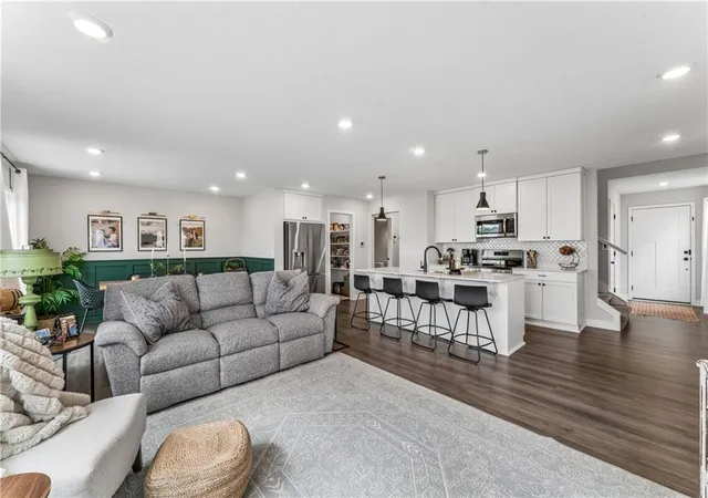 Photo 4 of Townhouse for sale at 3743 SW Clayton Pl, Lees Summit, MO 64082 | MLS# 2636287 | Listing updated on 2026-08-30