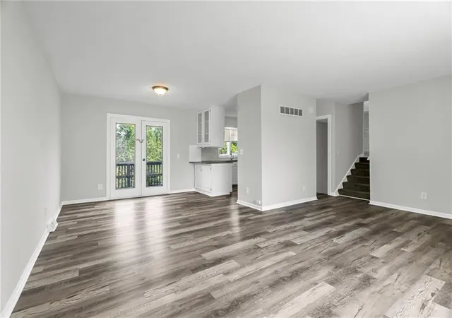 Photo 4 of Sale Pending at 1304 NW 65th Terrace, Kansas City, MO 64118 | MLS# 2636298 | Listing updated on 2026-08-14