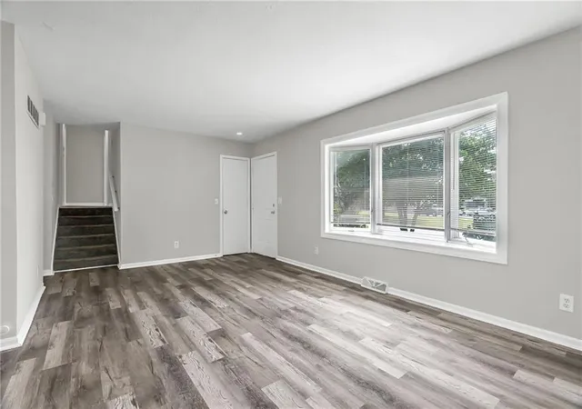 Photo 5 of Sale Pending at 1304 NW 65th Terrace, Kansas City, MO 64118 | MLS# 2636298 | Listing updated on 2026-08-14