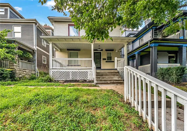 Photo 1 of Single family home for sale at 3616 Wyandotte St, Kansas City, MO 64111 | MLS# 2636299 | Listing updated on 2026-08-12