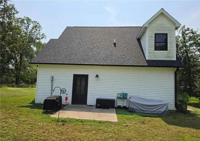 3rd image of 21868 Rosewood Dr Rd, Versailles, MO 65084 | MLS# 2636303
