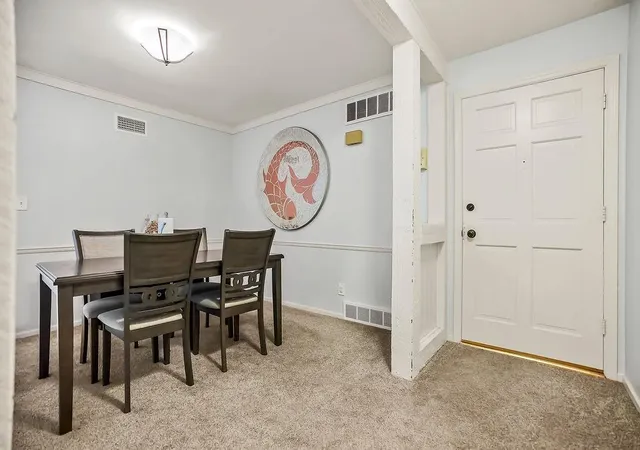 2nd image of 5716 Metcalf Ct, Mission, KS 66202 | MLS# 2636304