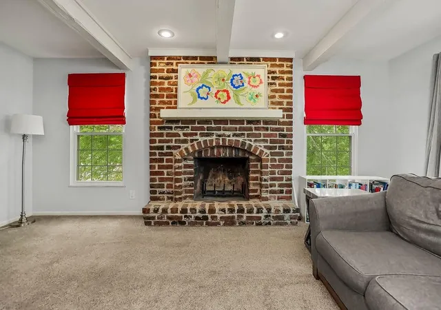 Photo 3 of Condo for sale at 5716 Metcalf Ct, Mission, KS 66202 | MLS# 2636304 | Listing updated on 2026-09-09