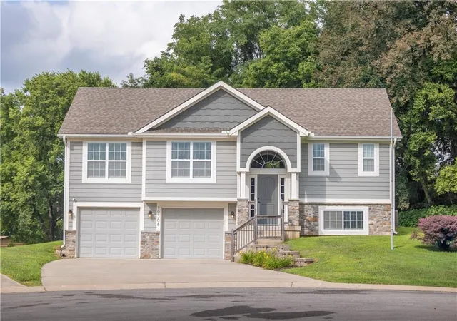 Photo 1 of Sale Pending at 19308 E Lynchburg Pl N, Independence, MO 64058 | MLS# 2636313 | Listing updated on 2026-09-02