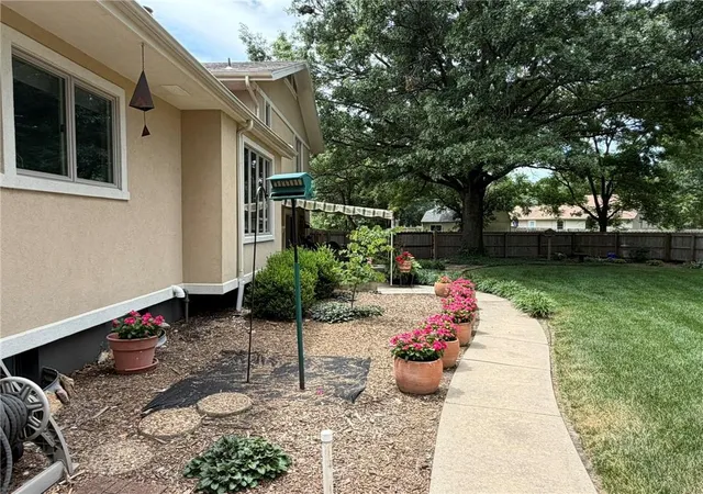 56th image of 706 Neosho Ct, Parsons, KS 67357 | MLS# 2636321