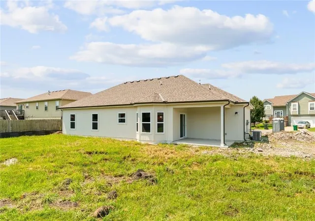 36th image of 571 S Meadowbrook St, Gardner, KS 66030 | MLS# 2636338