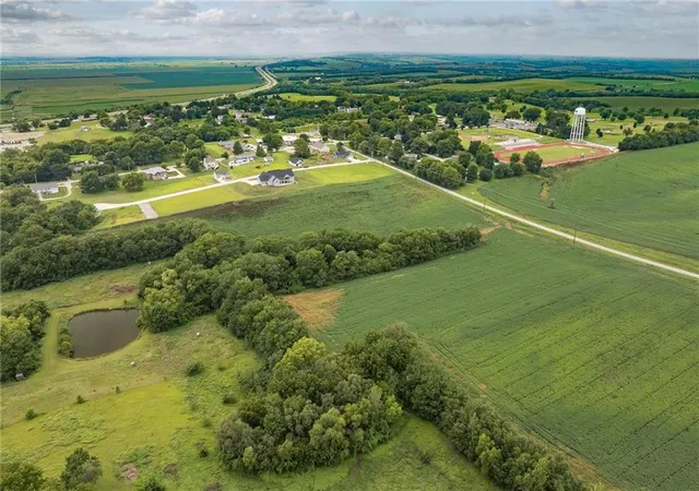 5th image of 1530 Missouri Ave, Mound City, MO 64470 | MLS# 2636343