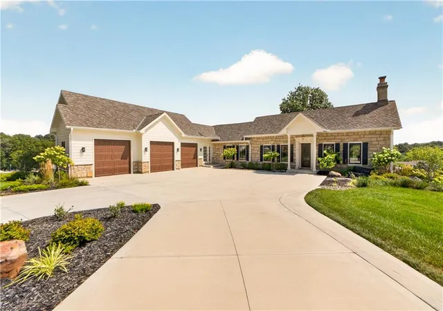 1st image of 12811 W 71st St, Shawnee, KS 66216 | MLS# 2636346