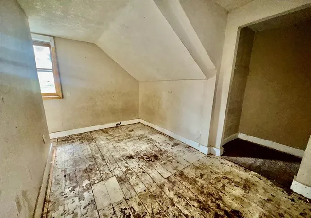 8th image of 1424 6th Ave, Leavenworth, KS 66048 | MLS# 2636349