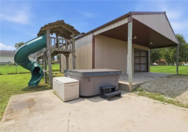 5th image of 612 E 4Th St, Stover, MO 65078 | MLS# 2636355