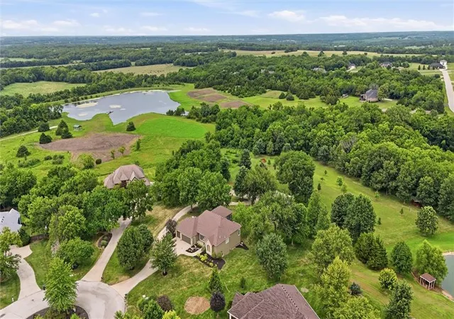 1st image of 18876 W 252nd St, Paola, KS 66071 | MLS# 2636356