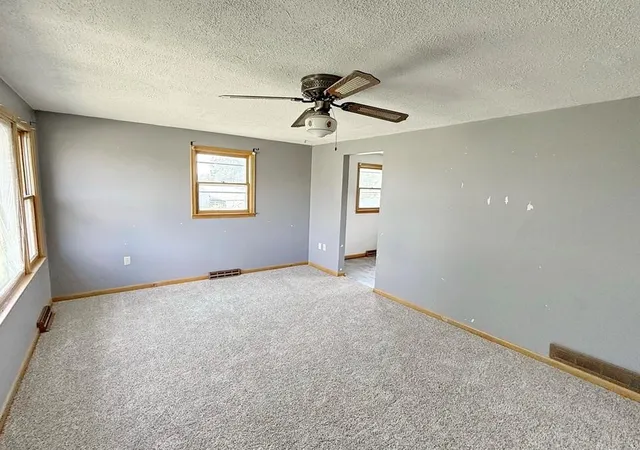 2nd image of 2025 S 363 Rd, El Dorado Springs, MO 64744 | MLS# 2636359