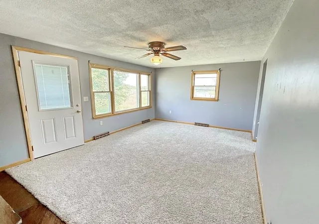 3rd image of 2025 S 363 Rd, El Dorado Springs, MO 64744 | MLS# 2636359