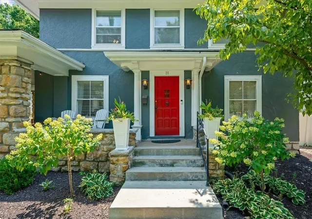 Photo 2 of Sale Pending at 11 E Concord Ave, Kansas City, MO 64112 | MLS# 2636365 | Listing updated on 2026-08-23