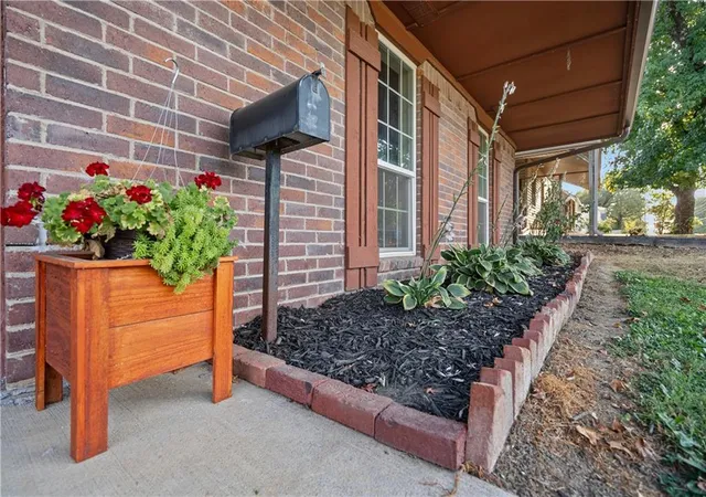 4th image of 1307 W 1St St, Coffeyville, KS 67337 | MLS# 2636377
