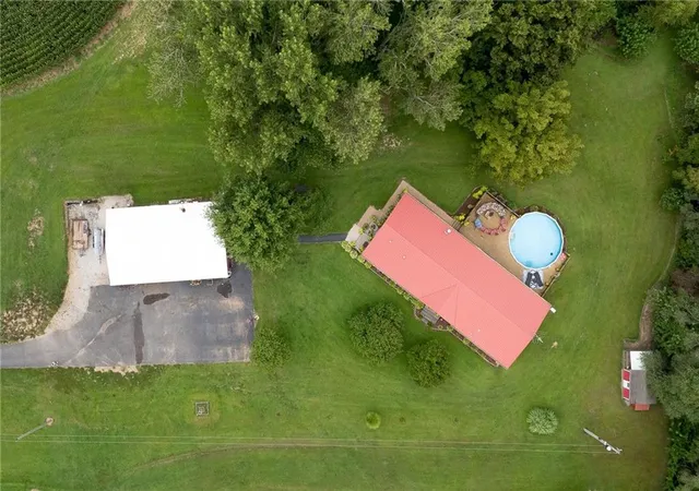 2nd image of 10825 72Nd Rd Se, Agency, MO 64401 | MLS# 2636386