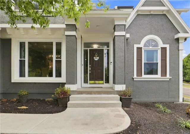 Photo 3 of Sale Pending at 14702 England St, Overland Park, KS 66221 | MLS# 2636389 | Listing updated on 2026-09-27
