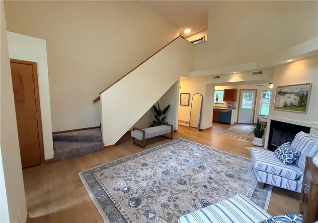 4th image of 222 N 8th Court, Lawrence, KS 66044 | MLS# 2636395