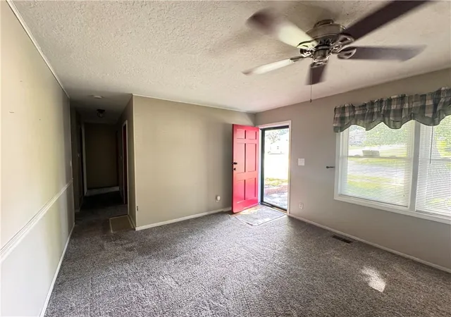 Photo 2 of Sale Pending at 1609 S Ellison Way, Independence, MO 64050 | MLS# 2636398 | Listing updated on 2026-08-14