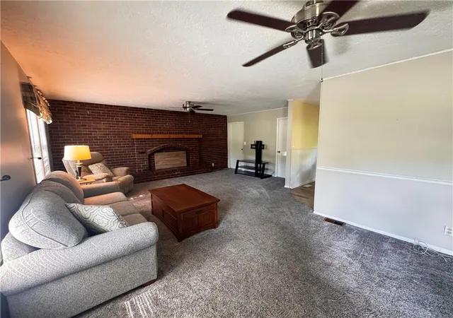 Photo 3 of Sale Pending at 1609 S Ellison Way, Independence, MO 64050 | MLS# 2636398 | Listing updated on 2026-08-14
