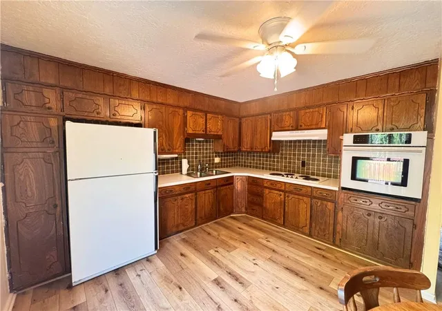 Photo 4 of Sale Pending at 1609 S Ellison Way, Independence, MO 64050 | MLS# 2636398 | Listing updated on 2026-08-14