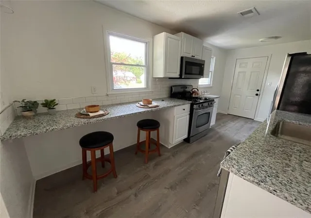 Photo 3 of Single family home for sale at 7609 Foster St, Overland Park, KS 66204 | MLS# 2636405 | Listing updated on 2026-09-03