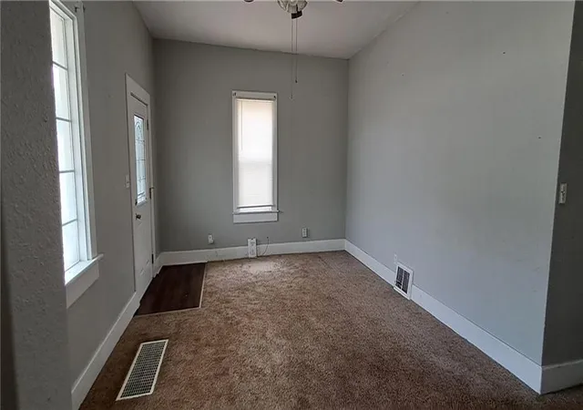 Photo 3 of Single family home for sale at 304 Alabama St, Saint Joseph, MO 64504 | MLS# 2636418 | Listing updated on 2026-08-13