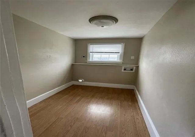 Photo 4 of Single family home for sale at 304 Alabama St, Saint Joseph, MO 64504 | MLS# 2636418 | Listing updated on 2026-08-13