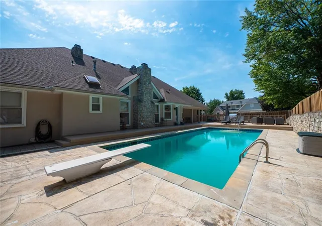 Photo 5 of Single family home for sale at 7000 N Agnes St, Kansas City, MO 64119 | MLS# 2636421 | Listing updated on 2026-09-01